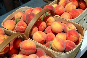 peaches-in-baskets-300x200